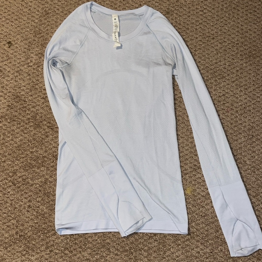 Women’s Lilac Long Sleeve Lulelemon Shirt